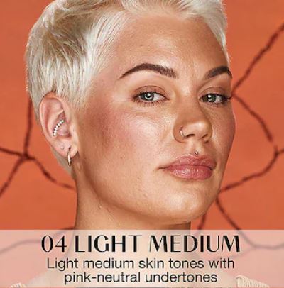 Huda Beauty GloWish Luminous Powder Foundation