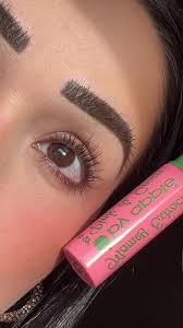 Apple Pink and Green Mascara