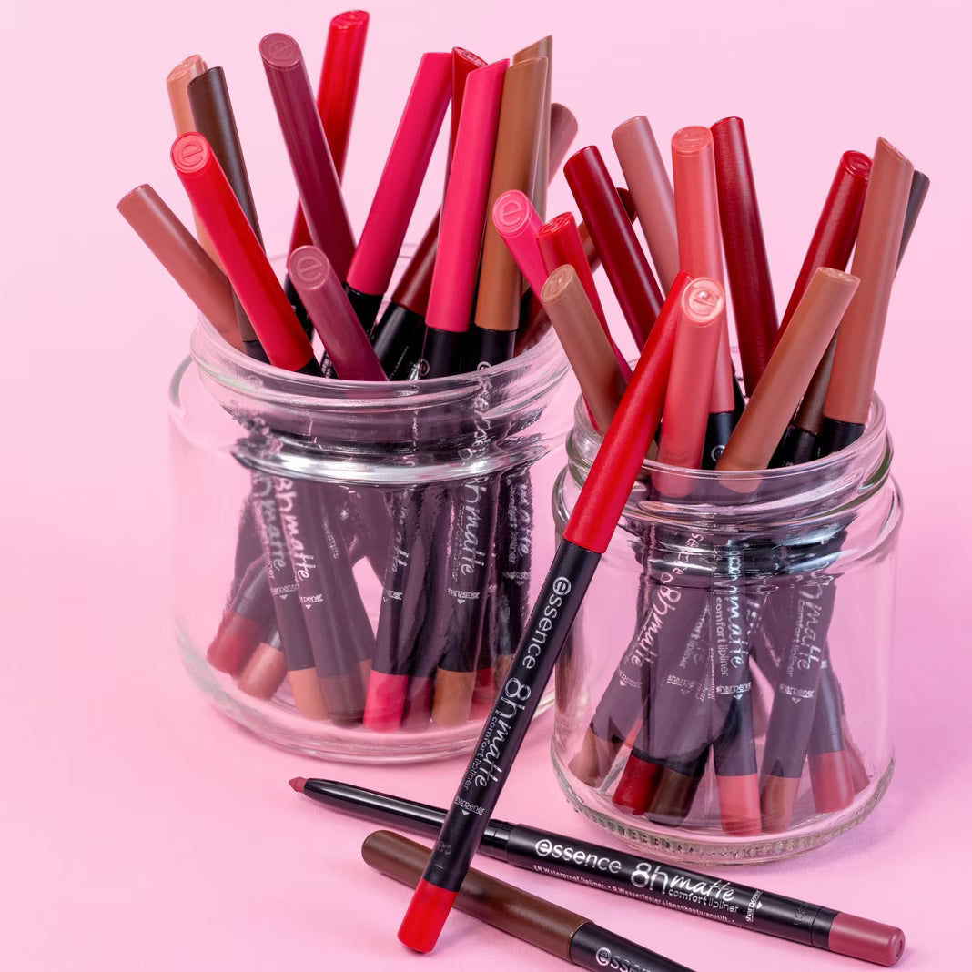 ESSENCE 8H Matte Comfort Liplinner