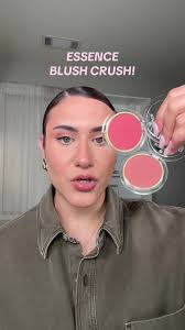 Essence Blush Crush!