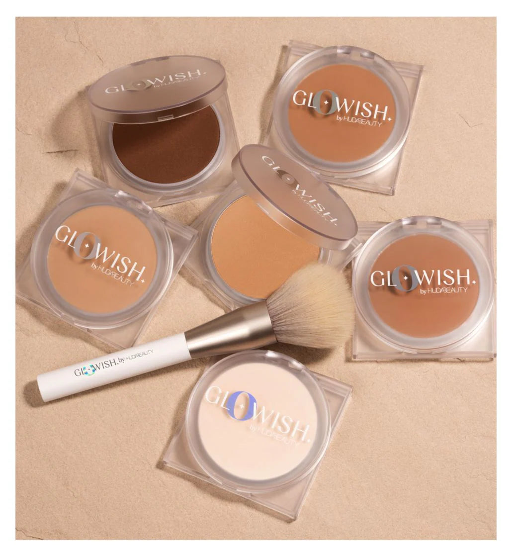 Huda Beauty GloWish Luminous Powder Foundation