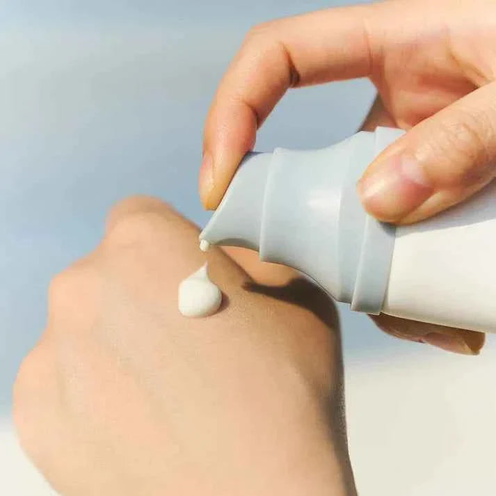 SKIN1004 Madagascar Centella Hyalu-Cica Water-Fit Sun Serum SPF50+ PA++++